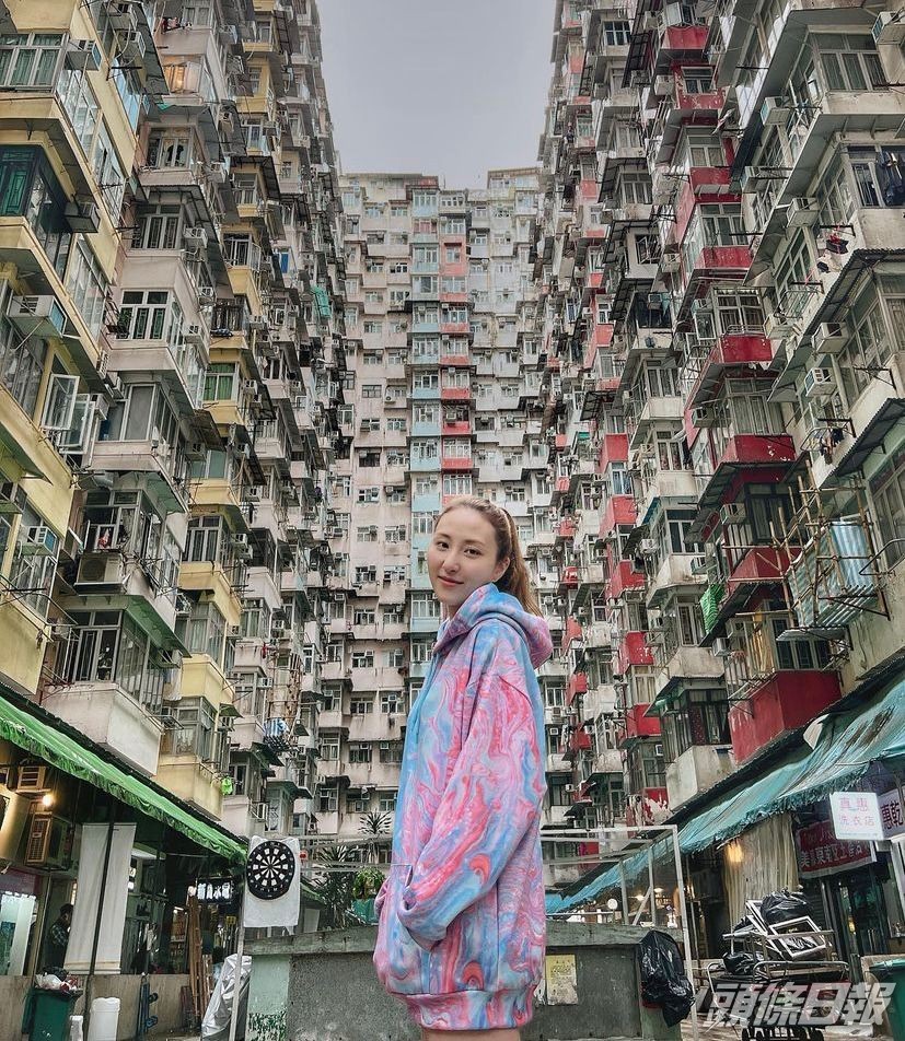 雖然貴為賭王千金，但她依舊會去舊區影相打卡。